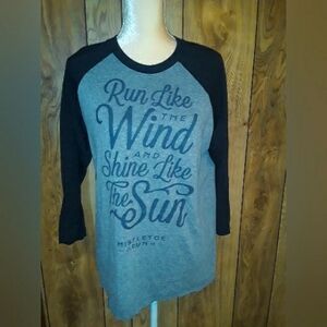 Womans Size Medium Tee Longsleeve Round Neck Shirt Two Color Blouse Loosefit Top